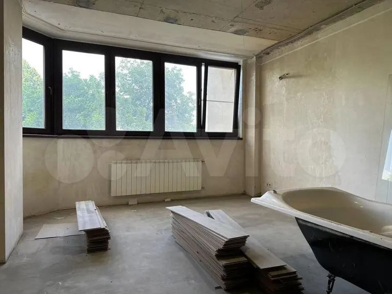 Продается 3-комн. квартира, 90.8 м²