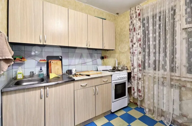 1-комн., 35 м², 5/10 этаж, мкр-н Юбилейный, ул. 70-летия Октября, 12/1 — фото 2