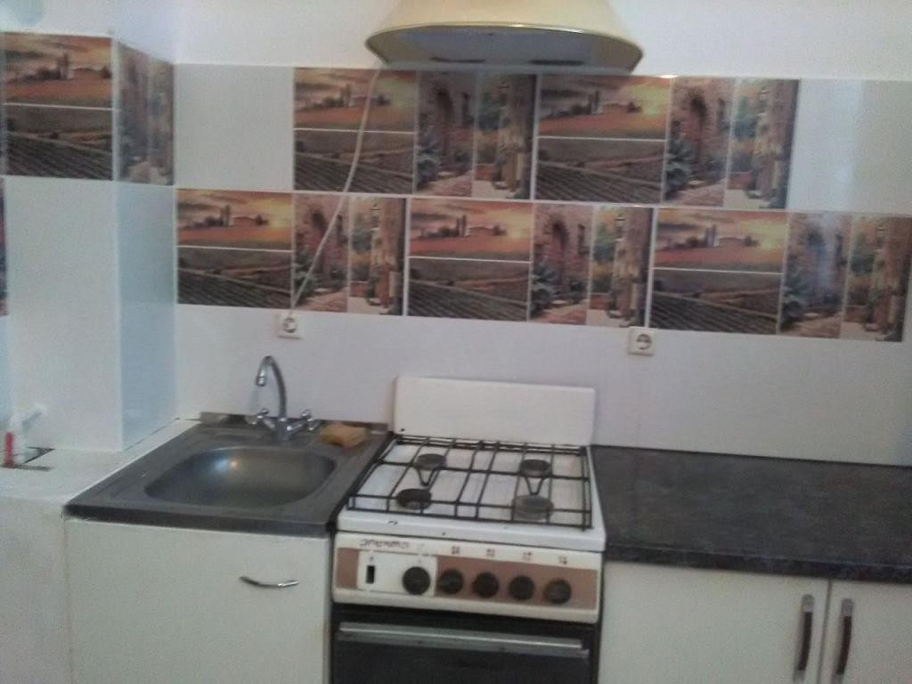 1-комн., 30 м², 1/2 этаж, мкр-н Центральный, ул. Янковского, 80 р-н Центральный — фото 3