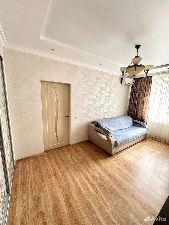1-комн., 36.6 м², 11/14 этаж, ул. им. Героя Яцкова И.В., 6 — фото 3