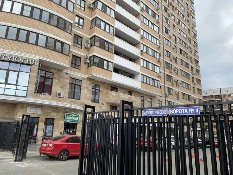 2-комн., 80 м², 9/25 этаж, Бородинская ул., 137/1 р-н Карасунский — фото 3