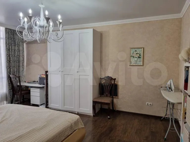 2-комн., 80.6 м², 6/14 этаж, мкр-н Юбилейный, ул. Думенко, 21 — фото 2