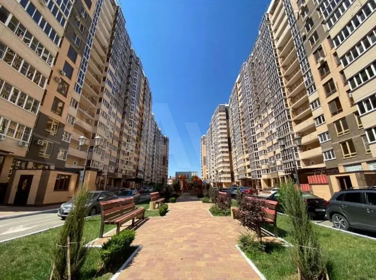 Продается 2-комн. квартира, 70 м²