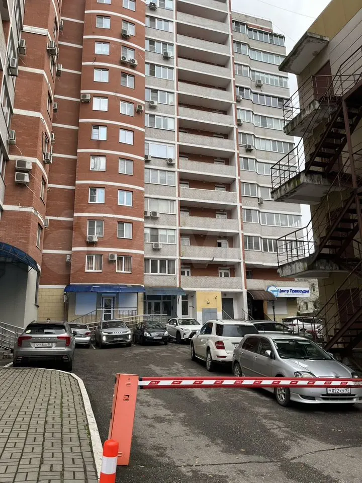 2-комн., 72.5 м², 11/12 этаж, мкр-н Центральный, ул. имени Пушкина, 4Б — фото 2