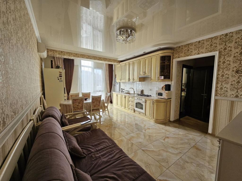 2-комн., 49 м², 3/4 этаж, Сочи, мкр-н Мамайка, Яблочная ул., 65 — фото 2