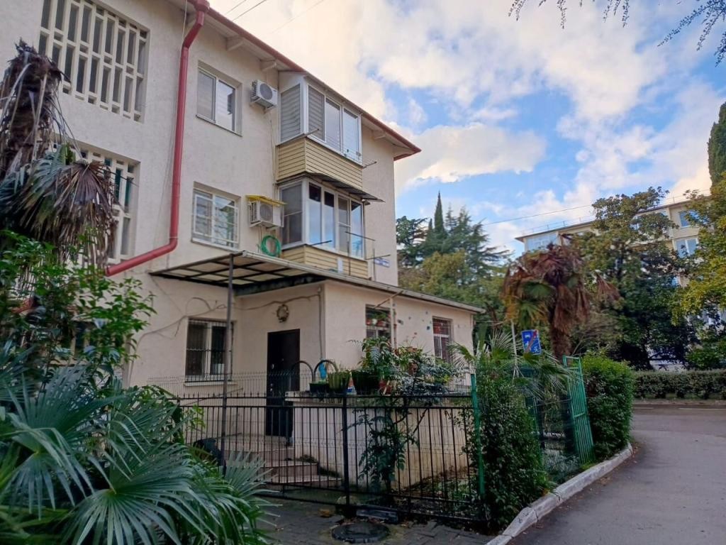 2-комн., 43 м², 2/3 этаж, Сочи, ул. Куйбышева, 28