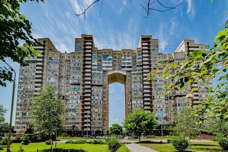 4+ комнаты, 158 м², 10/20 этаж, мкр-н Юбилейный, б-р Клары Лучко, 16 — фото 3