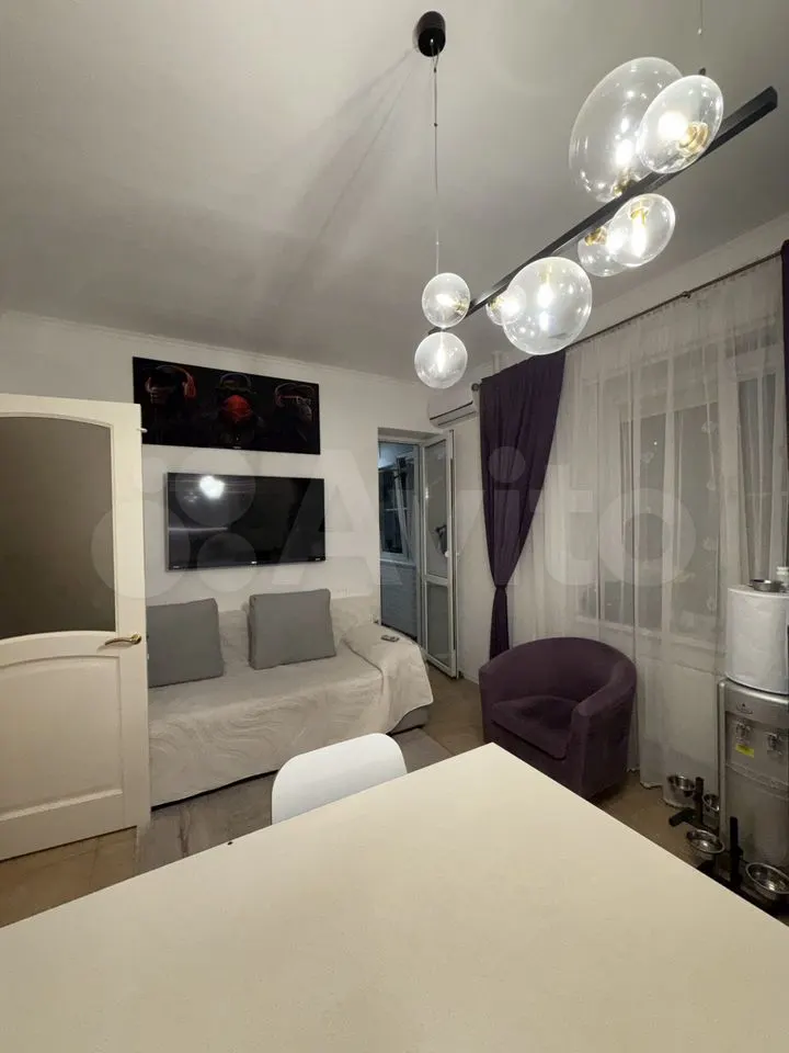 Продается 1-комн. квартира, 63.2 м²