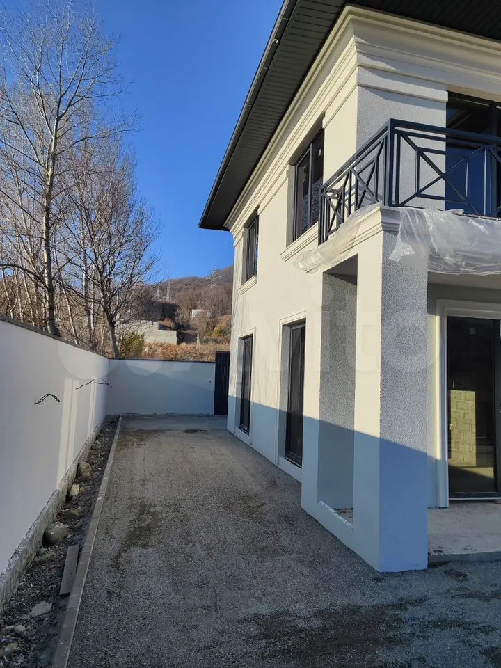 4+ комнаты, 140 м², Сочи, жилой район Лазаревское — фото 2