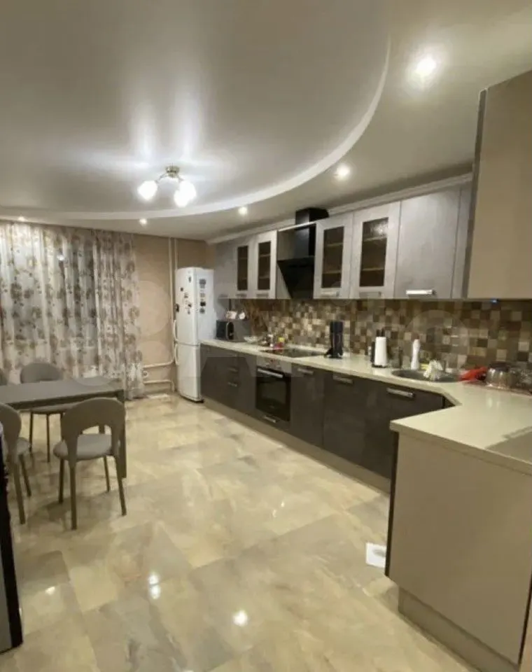 3-комн., 90.9 м², 12/16 этаж, Восточно-Кругликовская ул., 48/2 — фото 5