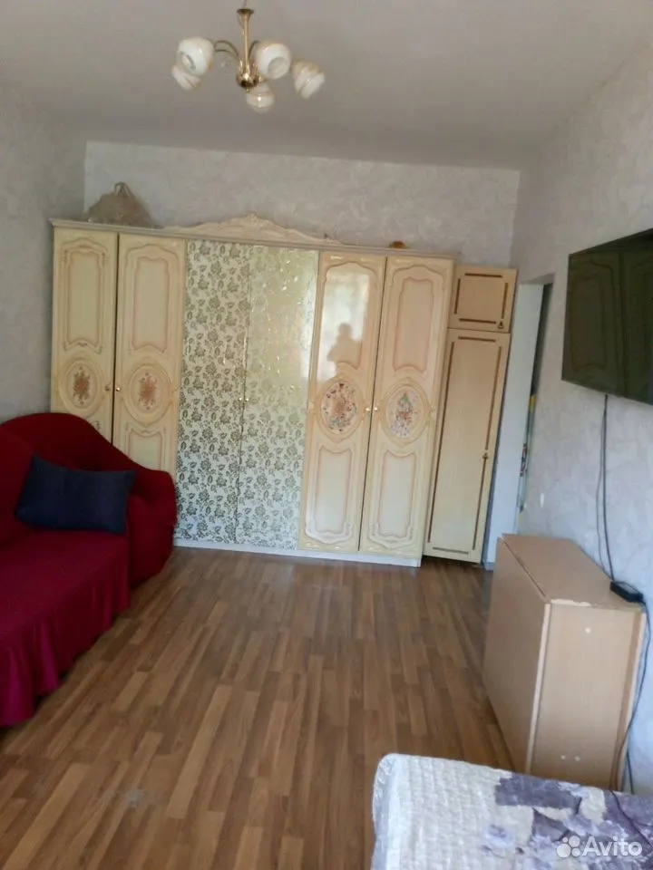 1-комн., 40 м², 1/4 этаж, мкр-н Сады Калинина, ул. им. Гуденко, 16 — фото 2