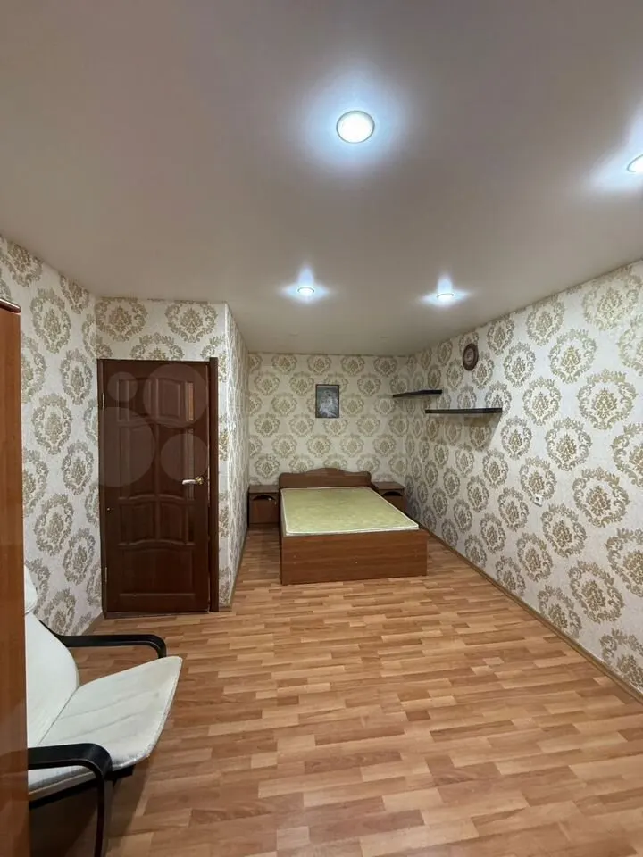1-комн., 33.3 м², 2/5 этаж, Восточно-Кругликовская ул., 68 — фото 2