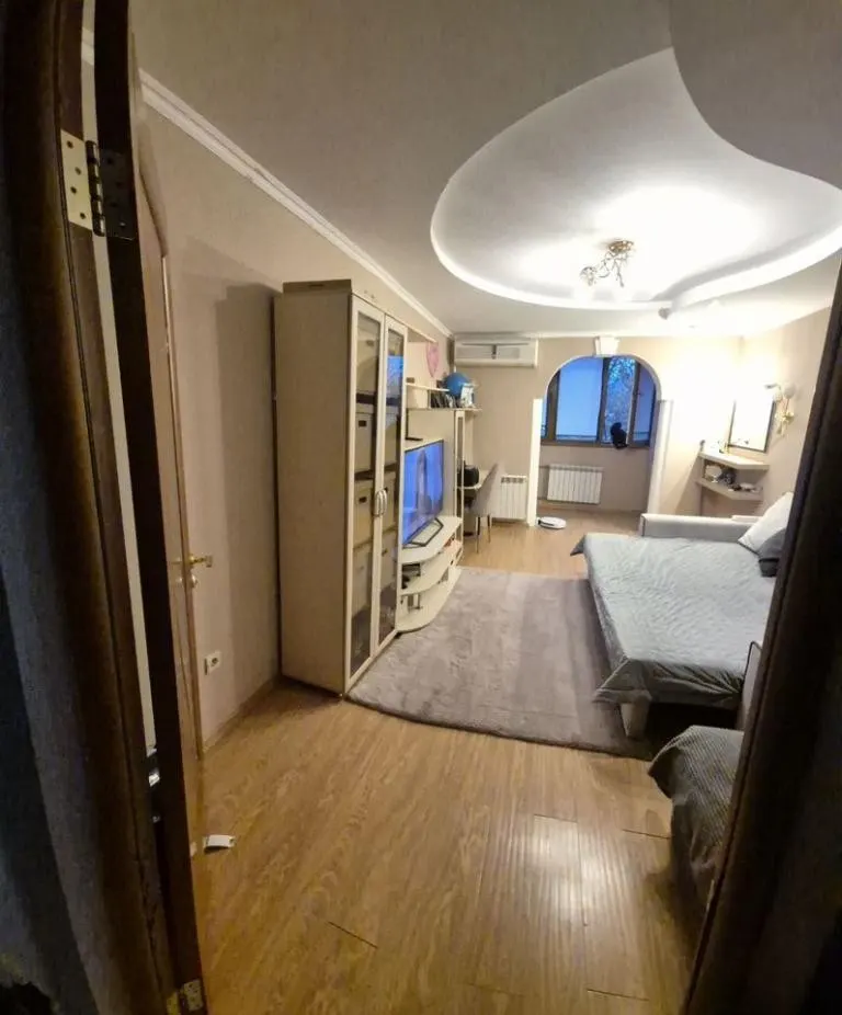1-комн., 39.7 м², 2/10 этаж, мкр-н Юбилейный, Рождественская наб., 15 — фото 2
