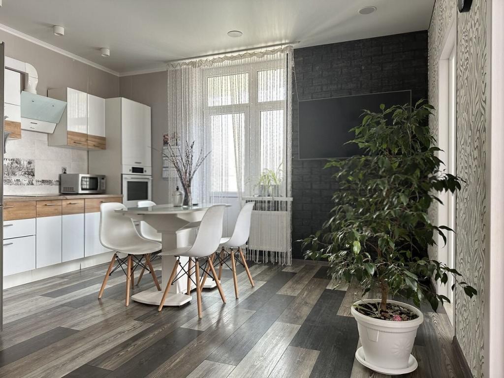 Продается 2-комн. квартира, 75 м²