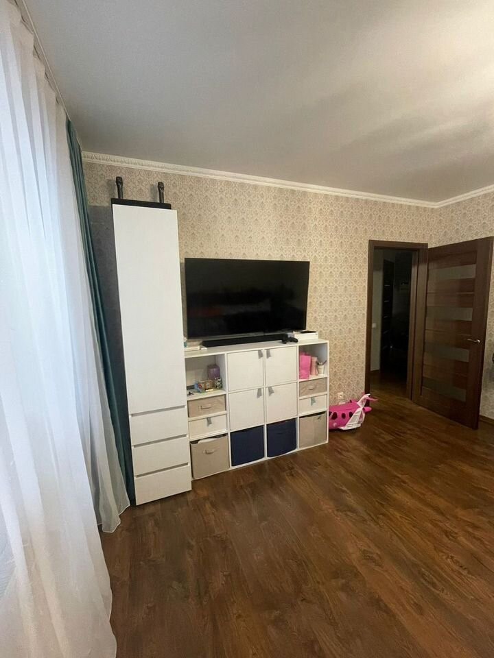 2-комн., 56 м², 1/3 этаж, ЖК «Россинский» — фото 4