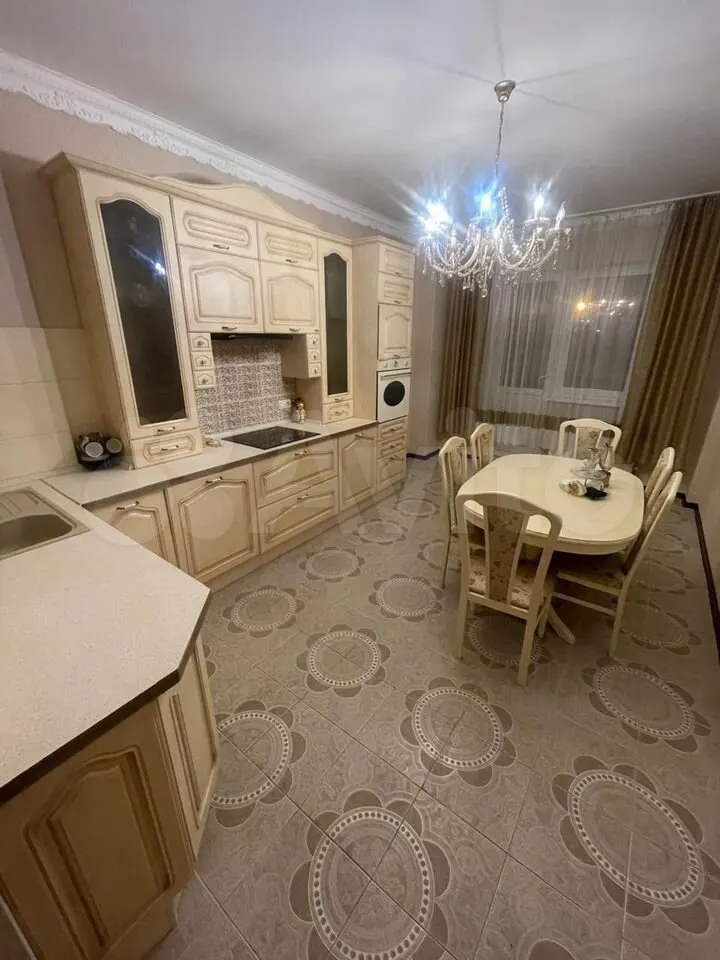 2-комн., 91.1 м², 2/16 этаж, г Краснодар, пр-кт Чекистов, д 26/5 — фото 2