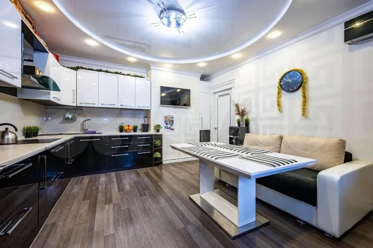 Продается 3-комн. квартира, 94.6 м²