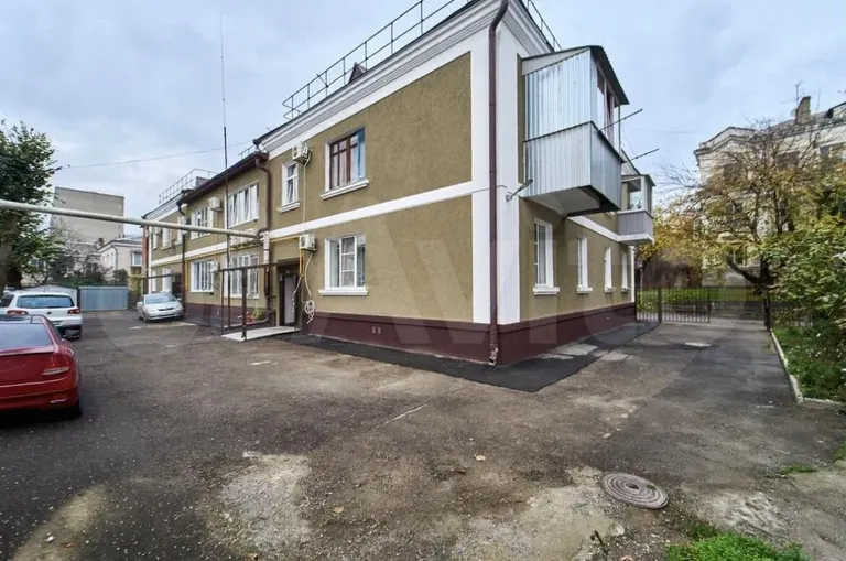 4+ комнаты, 94 м², 2/2 этаж, мкр-н Центральный, ул. Гудимы, 68 — фото 2