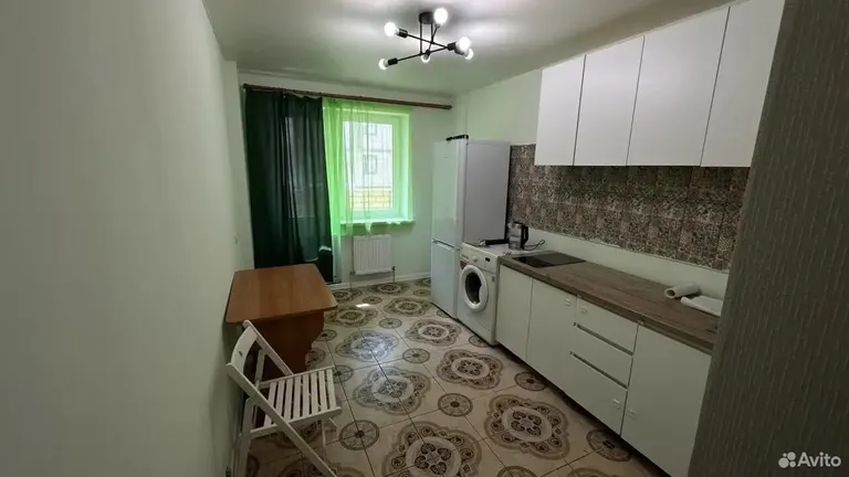 Продается 1-комн. квартира, 37 м² — фото 4